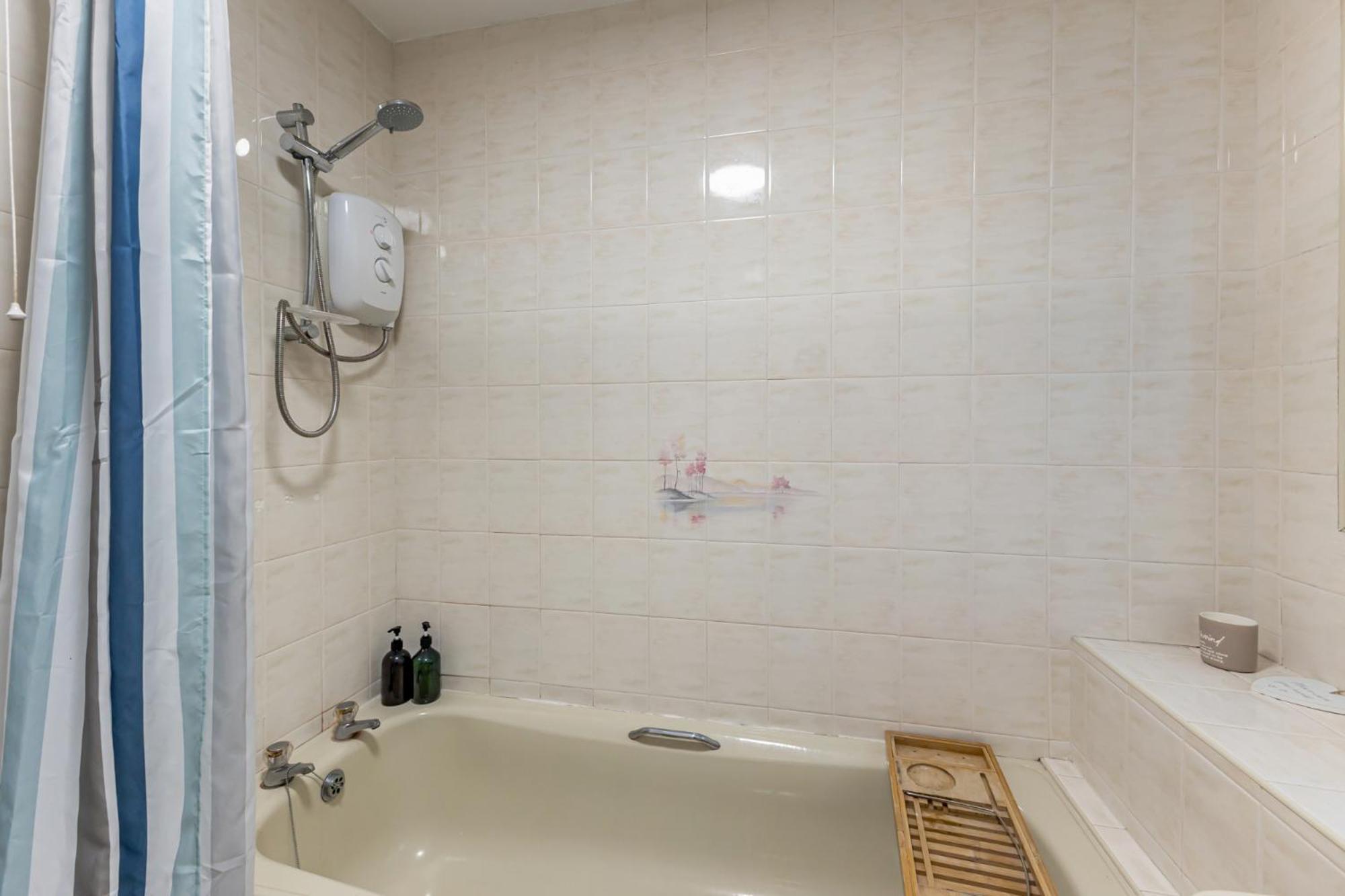 Central Apartment 3B นิวคาสเซิล ภายนอก รูปภาพ